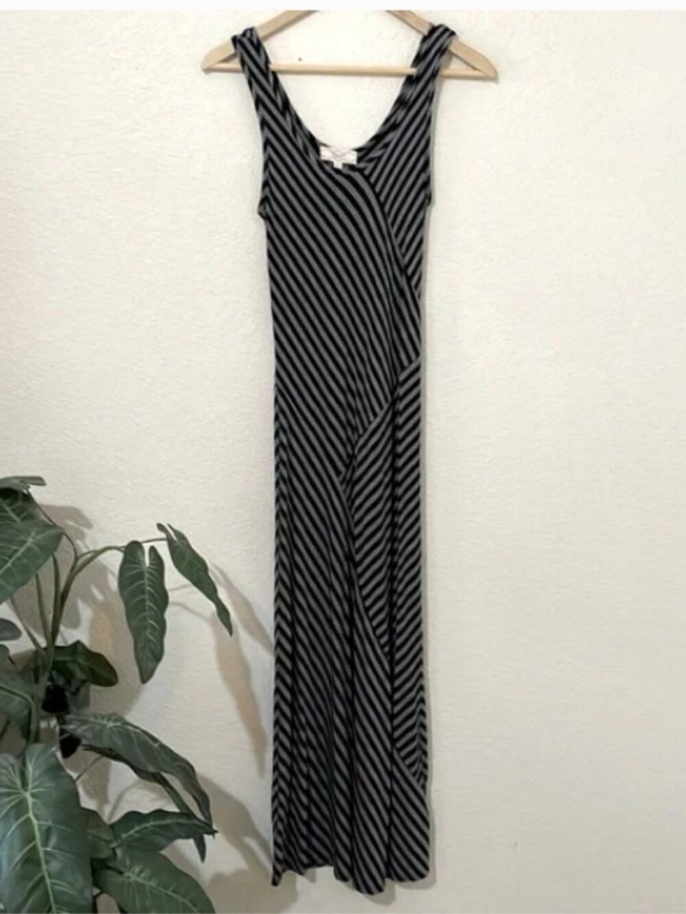 Pink Rose Maxi Dress Sleeveless Geometric Stripe Black Gray Size Petite Medium